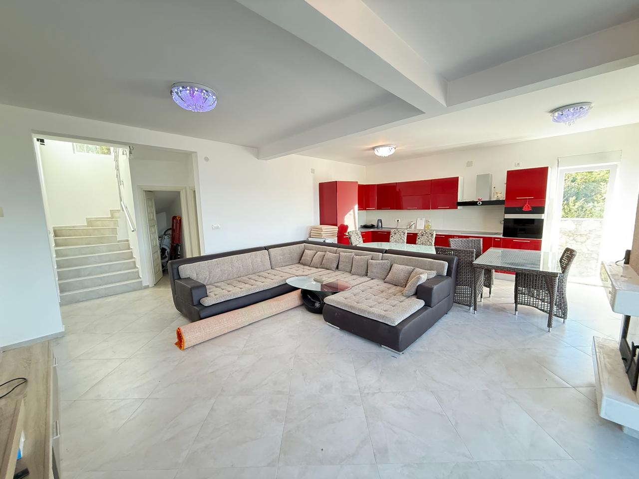 Bar Ratac House with Panoramic Sea View – 150 m², Pool & Parking, Montenegro – MREALE128