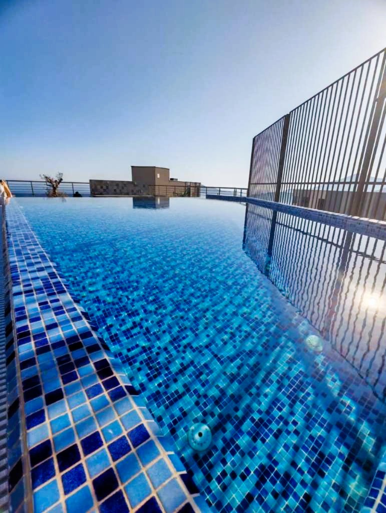 Rafailovici Penthouse with Sea View – 149 m², Rooftop Pool & Terrace, Montenegro – MREMT-01