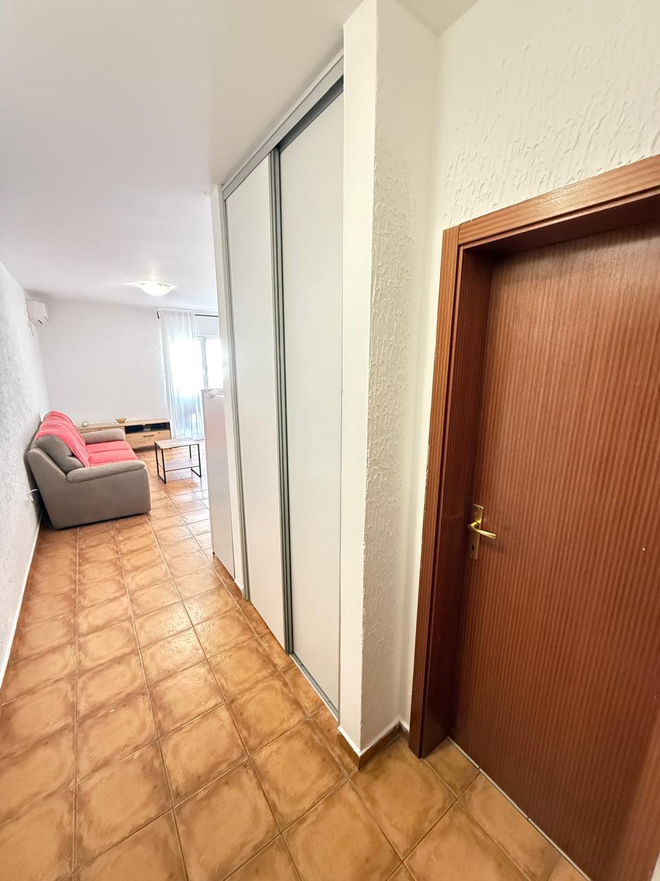 Sutomore Apartment – 43 m², 650 m to the Sea, Center Location, Montenegro – MREALE130