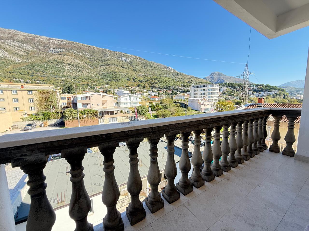 Sutomore Apartment – 43 m², 650 m to the Sea, Center Location, Montenegro – MREALE130