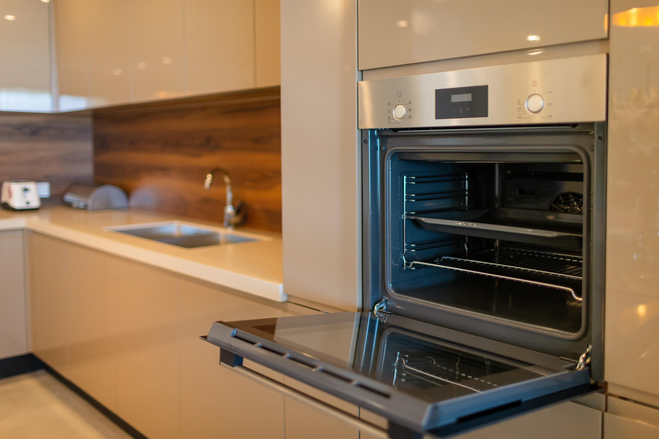 Luxury Seafront Apartments in Rafailovici – 107–136 m² Dream Homes, Montenegro – MRESR01