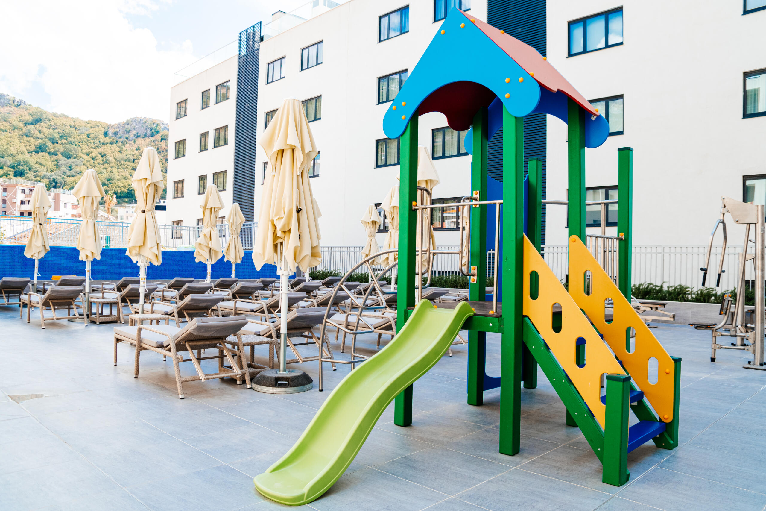 Luxury Seafront Apartments in Rafailovici – 107–136 m² Dream Homes, Montenegro – MRESR01