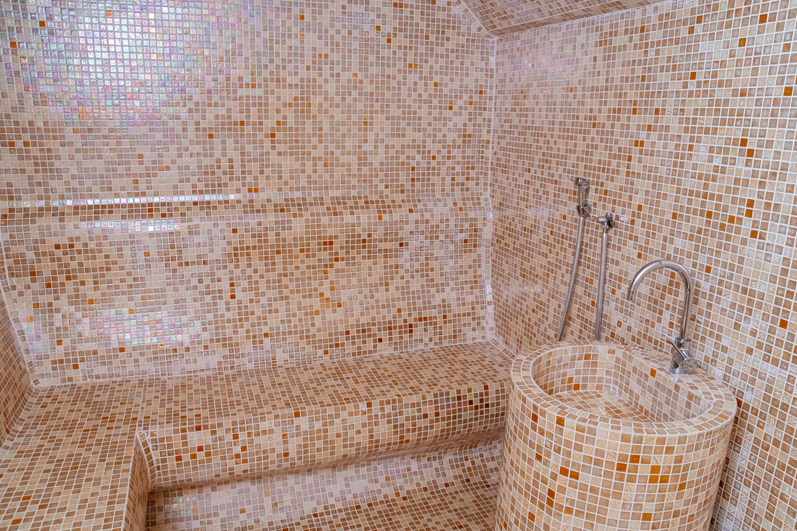 Luxury Seafront Apartments in Rafailovici – 107–136 m² Dream Homes, Montenegro – MRESR01