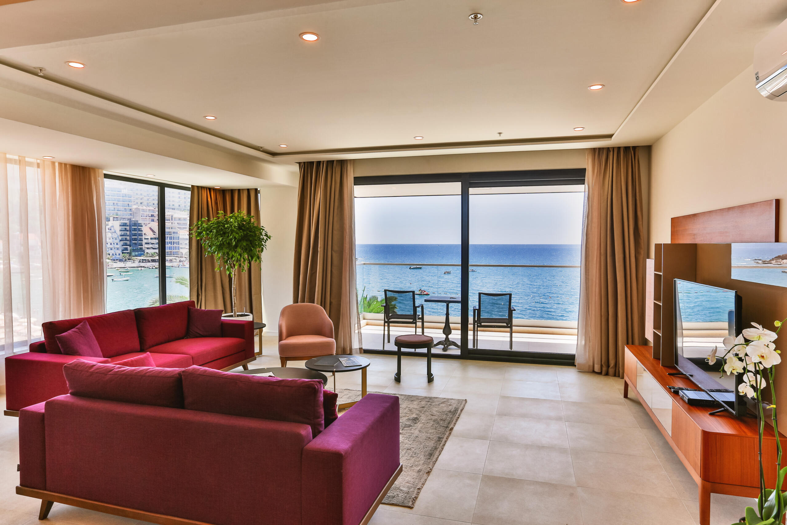 Luxury Seafront Apartments in Rafailovici – 107–136 m² Dream Homes, Montenegro – MRESR01