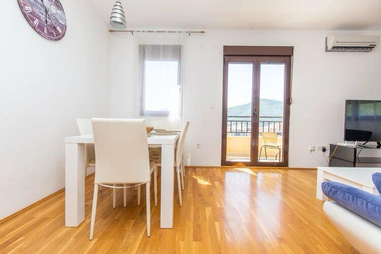 Sea View Apartment Podmaine Budva – 61 m², Furnished, Ideal, Montenegro – MRENB110