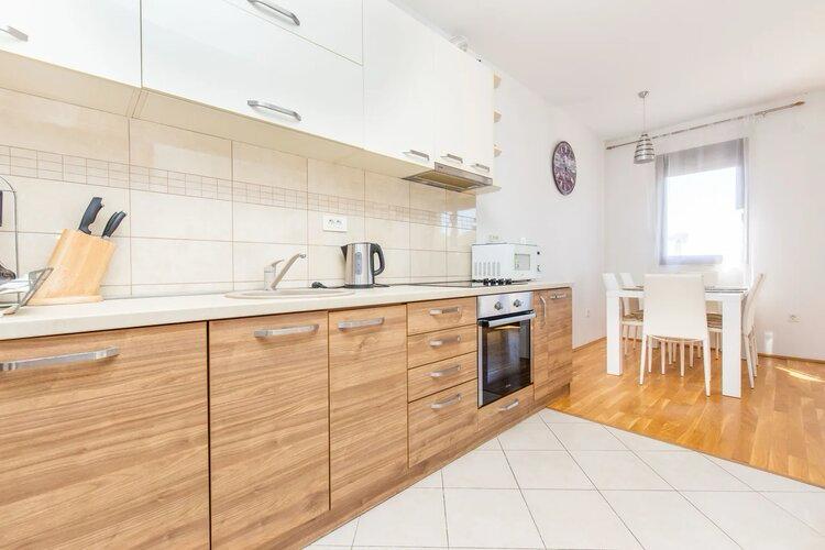 Sea View Apartment Podmaine Budva – 61 m², Furnished, Ideal, Montenegro – MRENB110