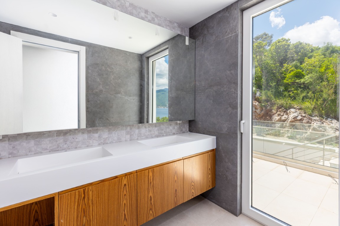 Modern Villa Sea View Krašići – 328 m² Luxury New Build, Montenegro – MREAP3