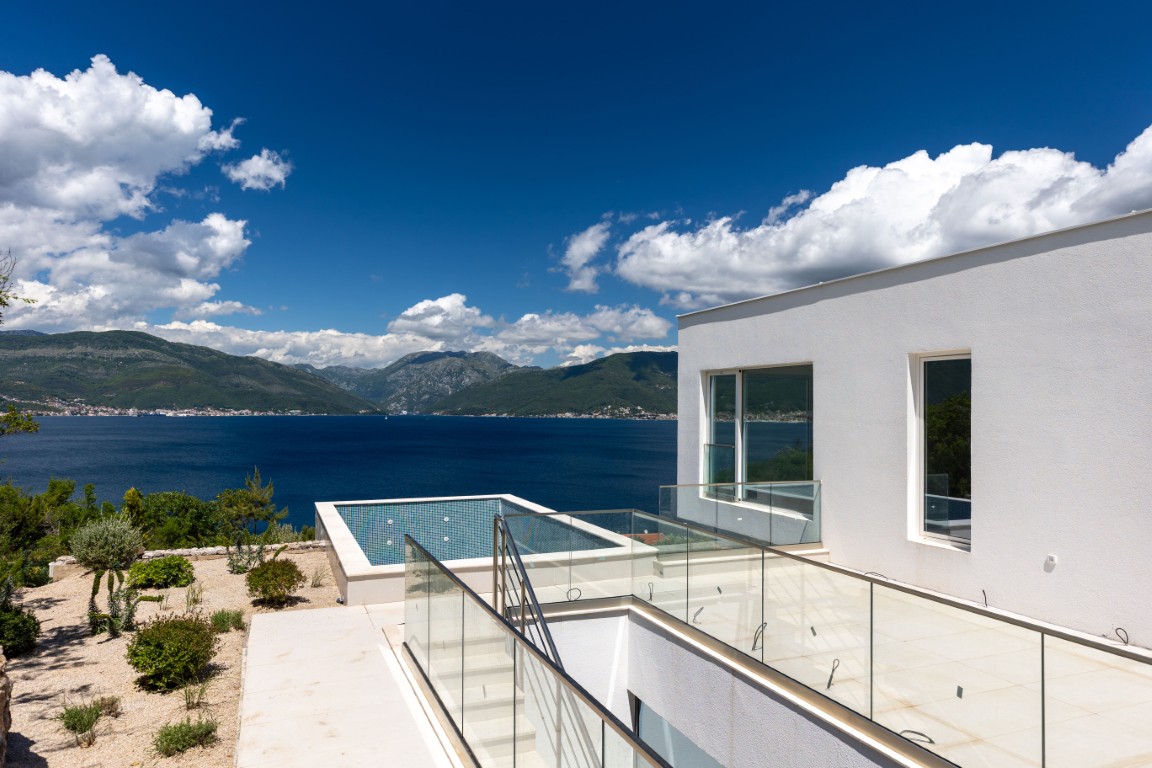 Modern Villa Sea View Krašići – 328 m² Luxury New Build, Montenegro – MREAP3