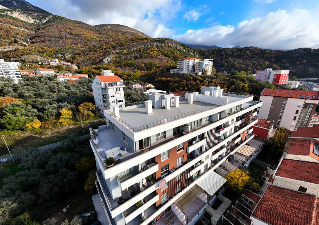 Luxury Penthouse Sea View Bečići – 463 m² With Terrace, Montenegro – MREDV2
