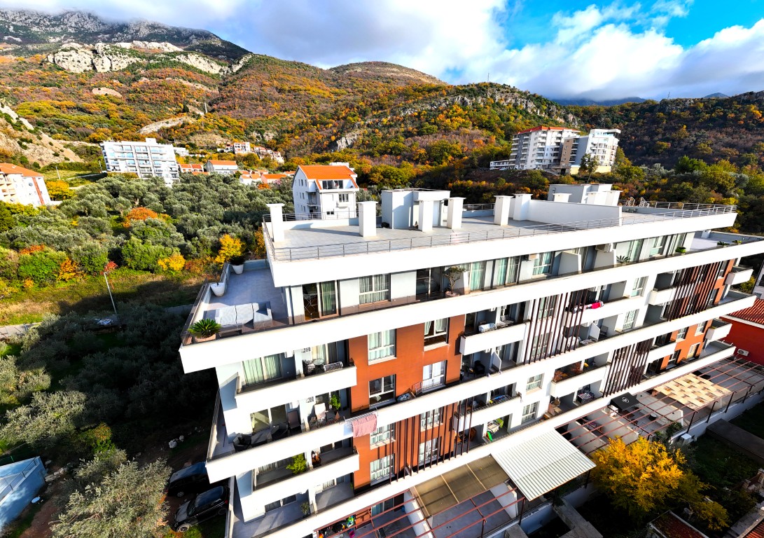 Luxury Penthouse Sea View Bečići – 463 m² With Terrace, Montenegro – MREDV2