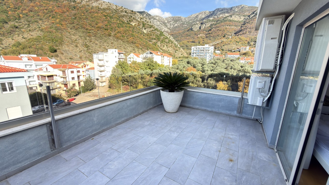 Luxury Penthouse Sea View Bečići – 463 m² With Terrace, Montenegro – MREDV2