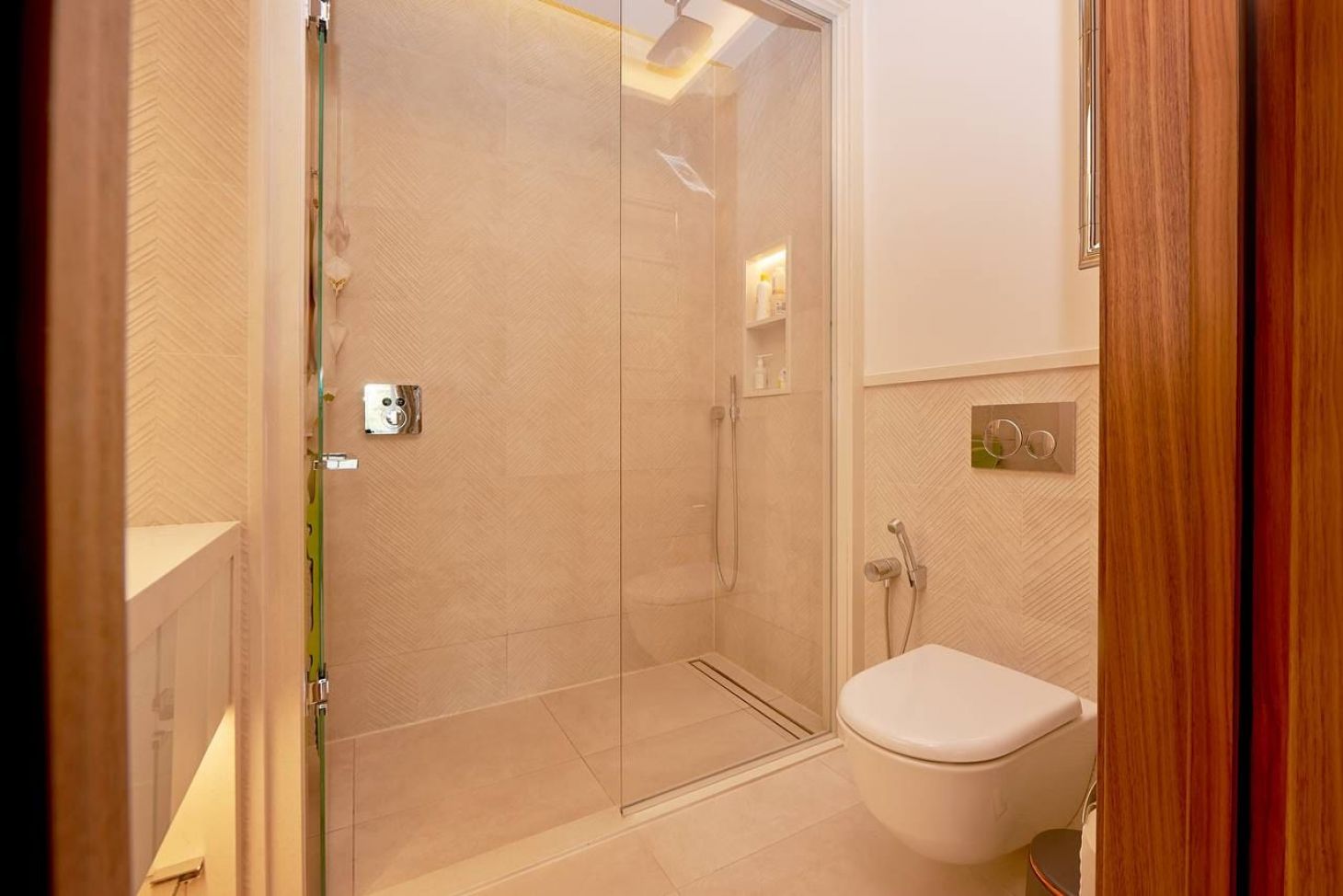 Porto Montenegro Sea View Apartment for Sale – 140 m² Luxury, Montenegro – MREMB1