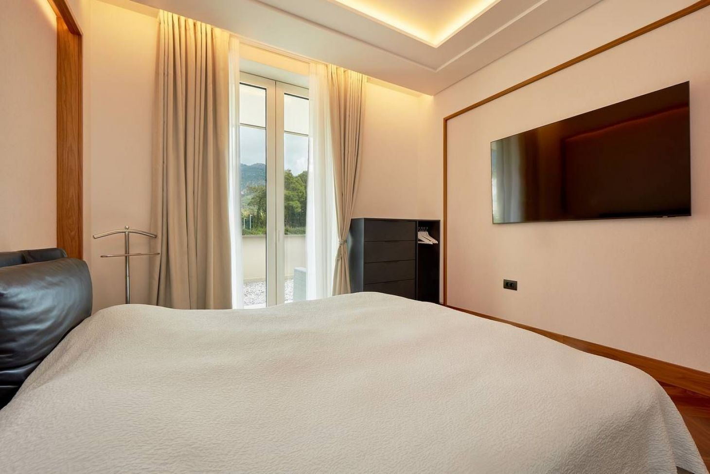 Porto Montenegro Sea View Apartment for Sale – 140 m² Luxury, Montenegro – MREMB1