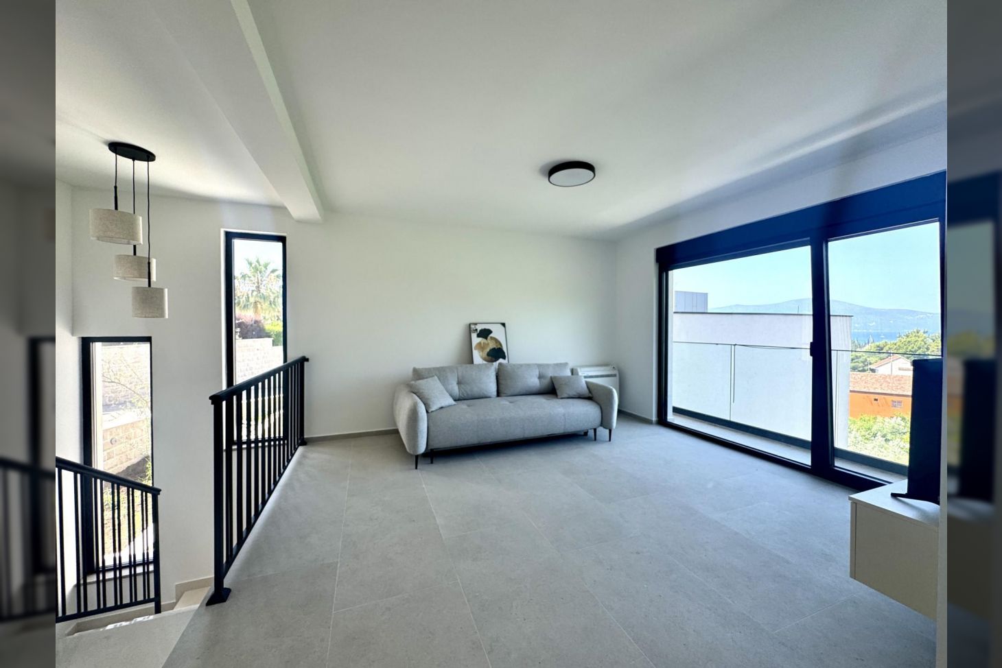 Duplex Apartment for Rent Tivat with Large Terraces, Montenegro – MRERMB3