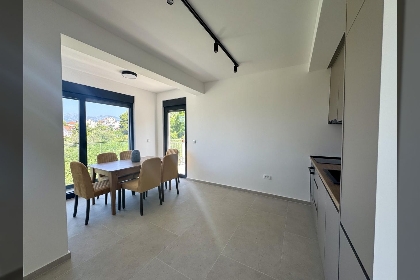 Duplex Apartment for Rent Tivat with Large Terraces, Montenegro – MRERMB3