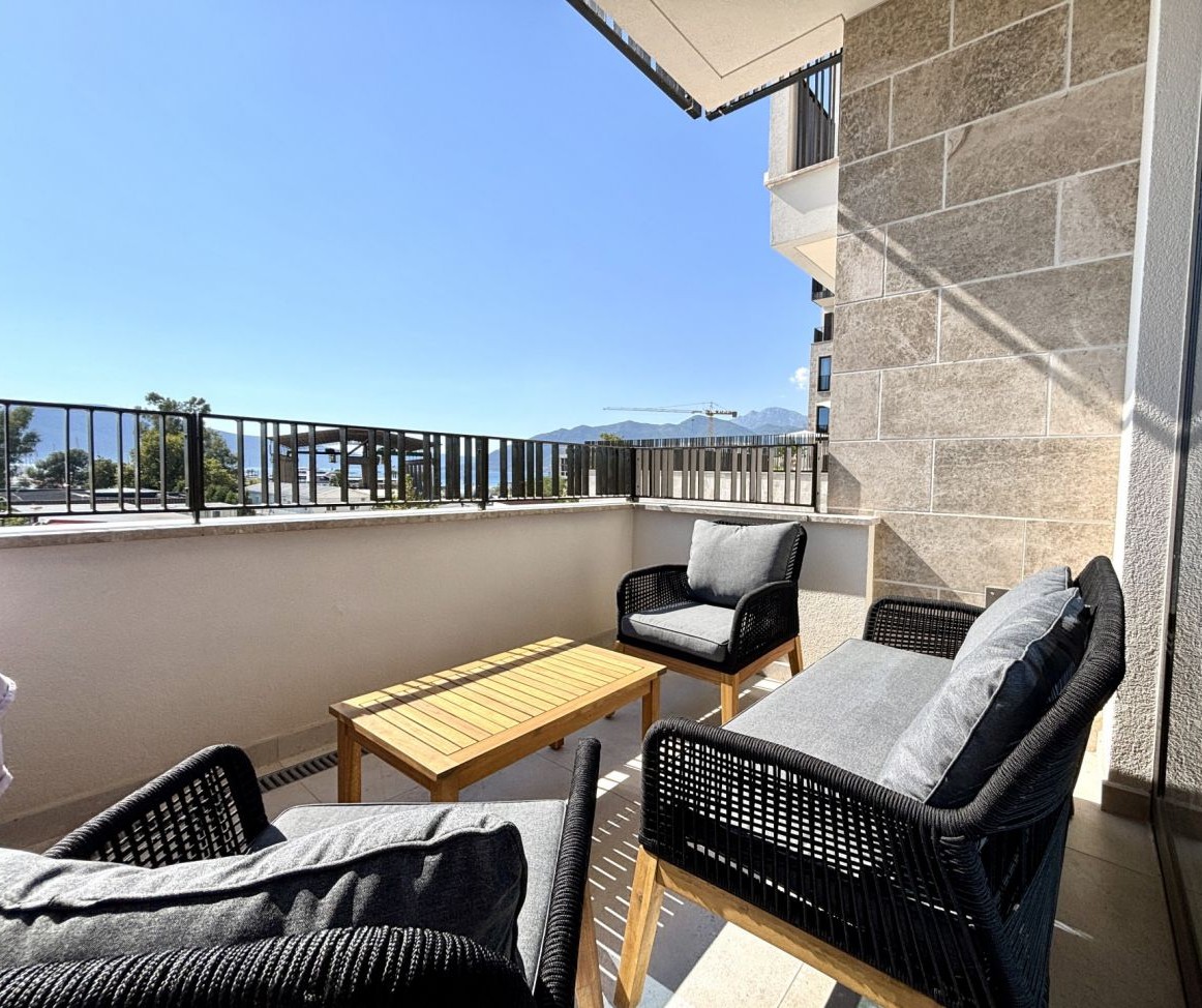 Three Bedroom Apartment Boka Place Porto Montenegro, Montenegro – MRERMB4