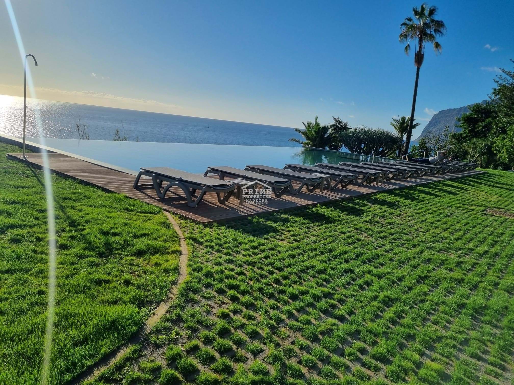 4 bedroom Apartment in São Martinho, Ilha Da Madeira, Portugal – 1270 T4 (a)