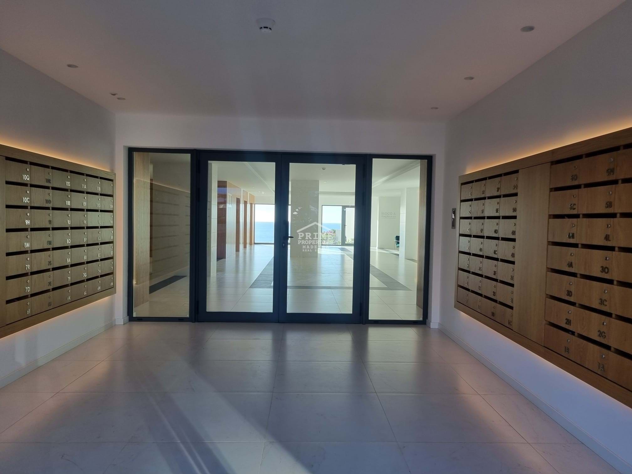 4 bedroom Apartment in São Martinho, Ilha Da Madeira, Portugal – 1270 T4 (a)