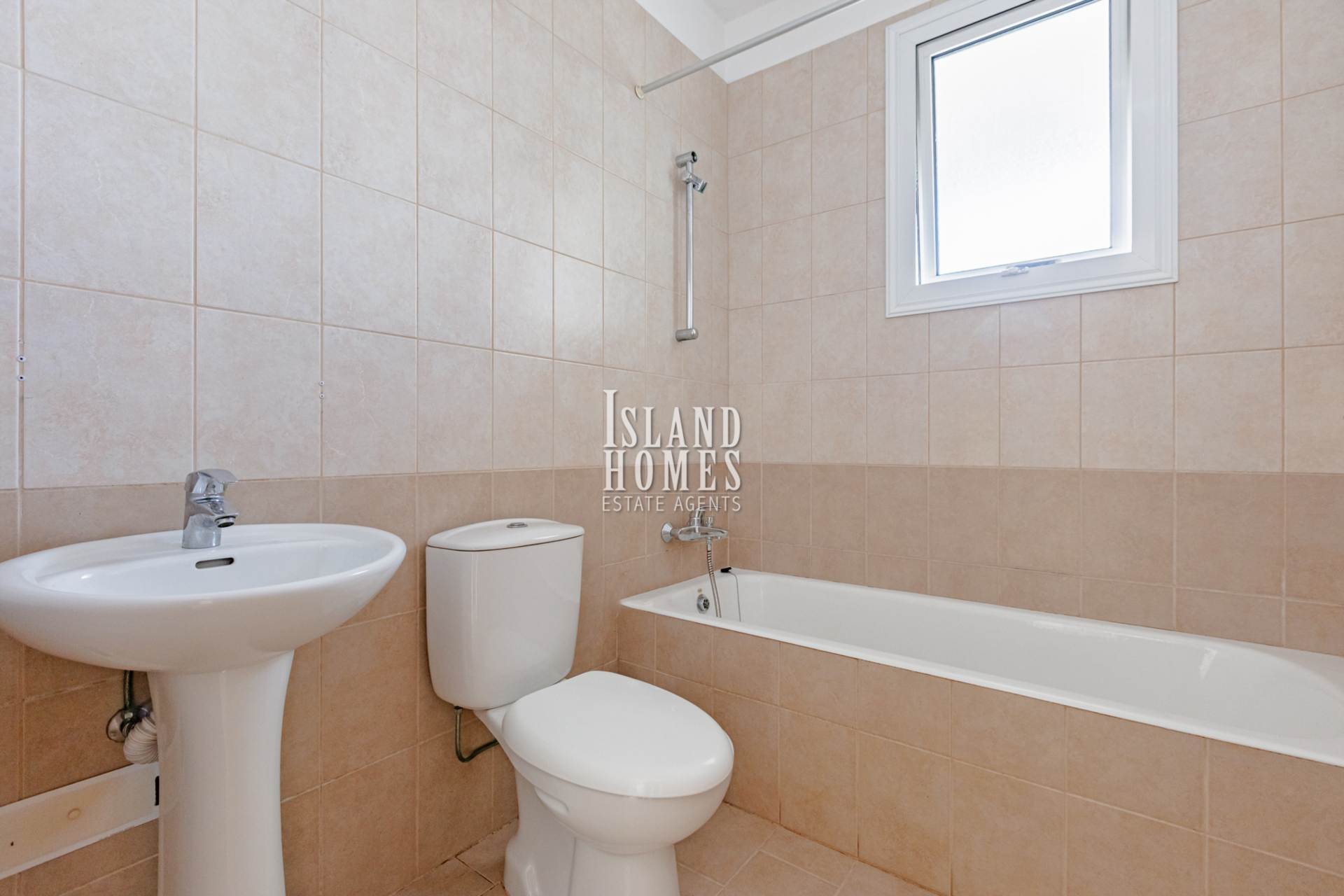 2 bedroom Apartment in Kapparis, Famagusta, Cyprus – FaK104