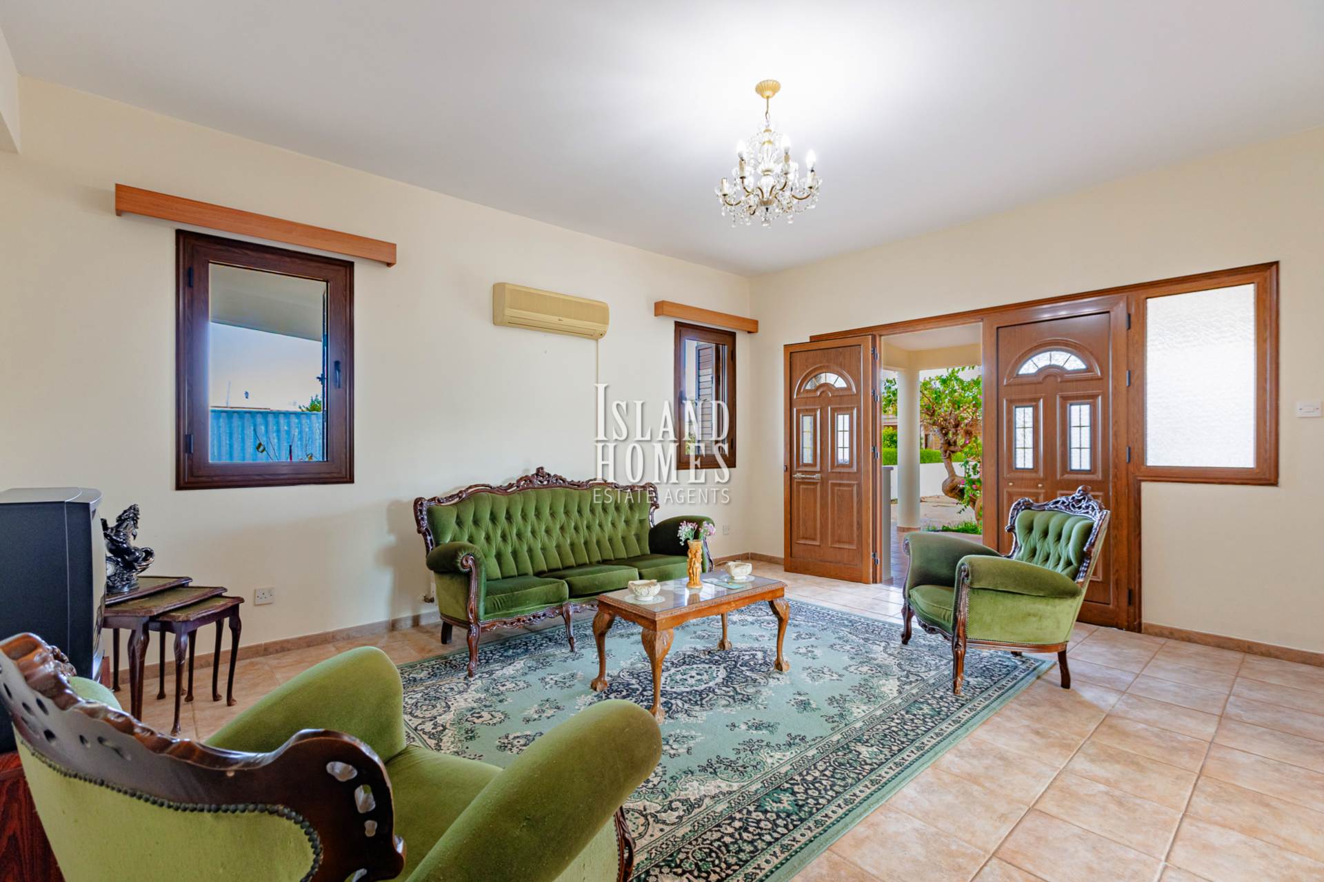 2 bedroom Bungalow in Deryneia, Famagusta, Cyprus – DeR193