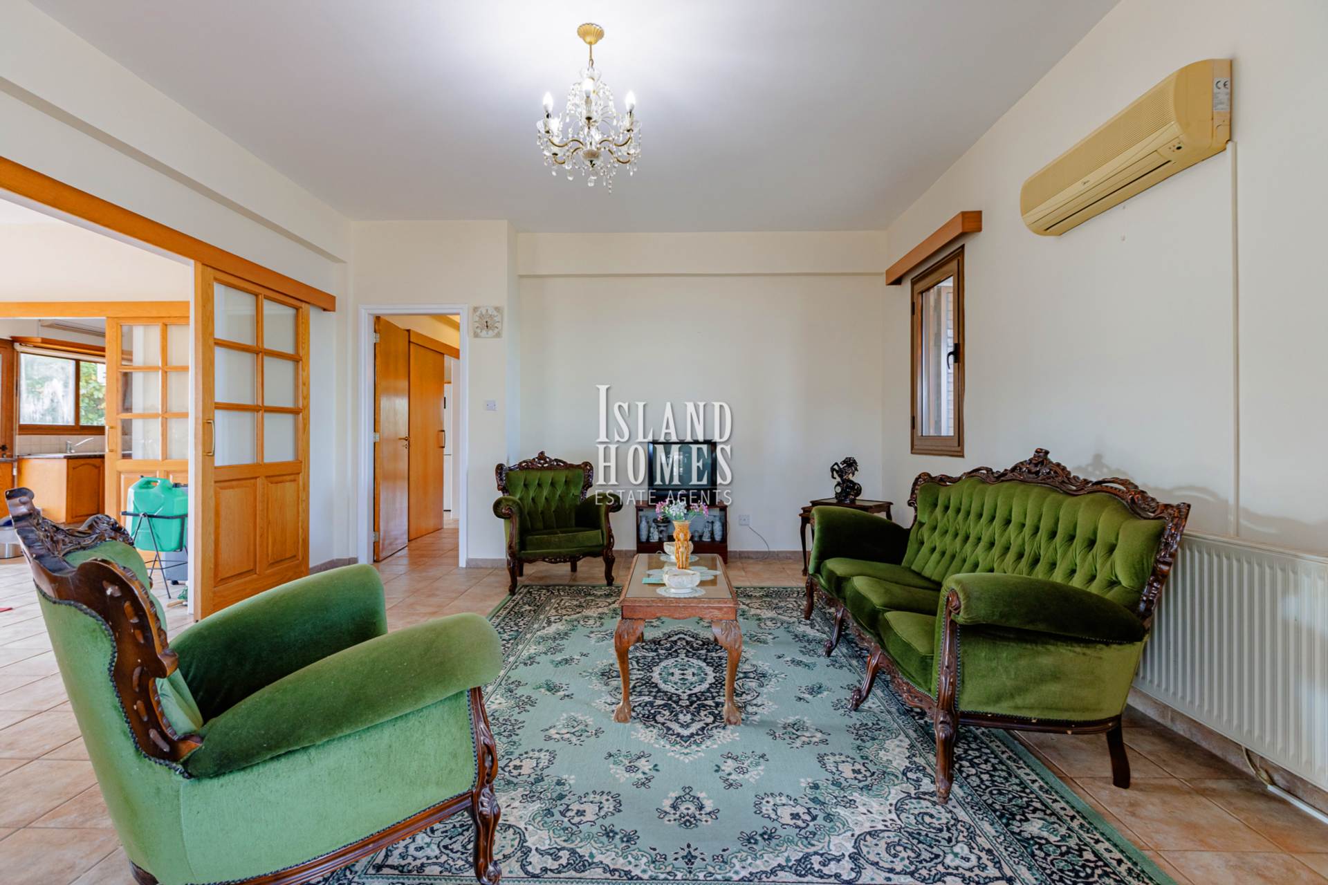 2 bedroom Bungalow in Deryneia, Famagusta, Cyprus – DeR193