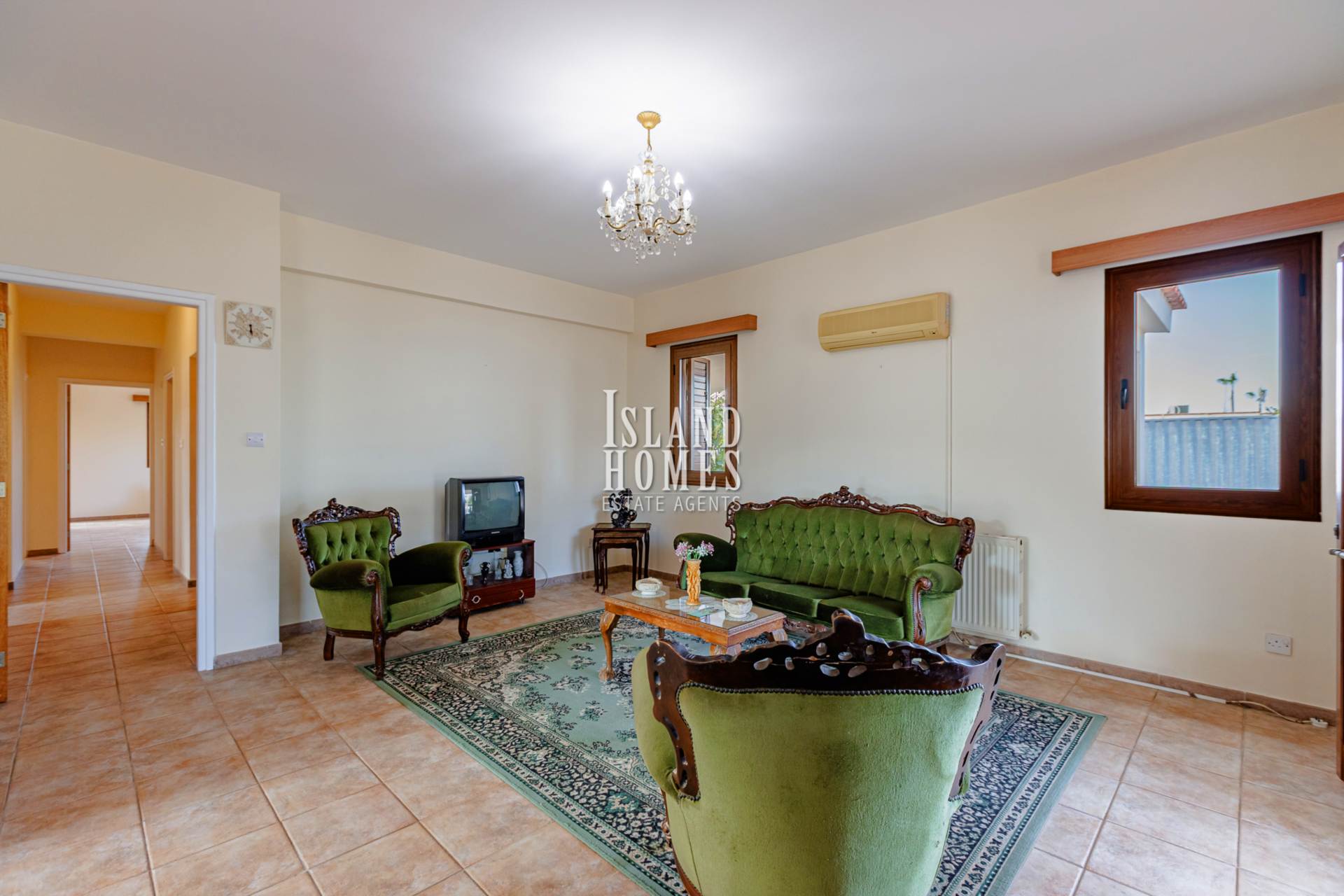 2 bedroom Bungalow in Deryneia, Famagusta, Cyprus – DeR193