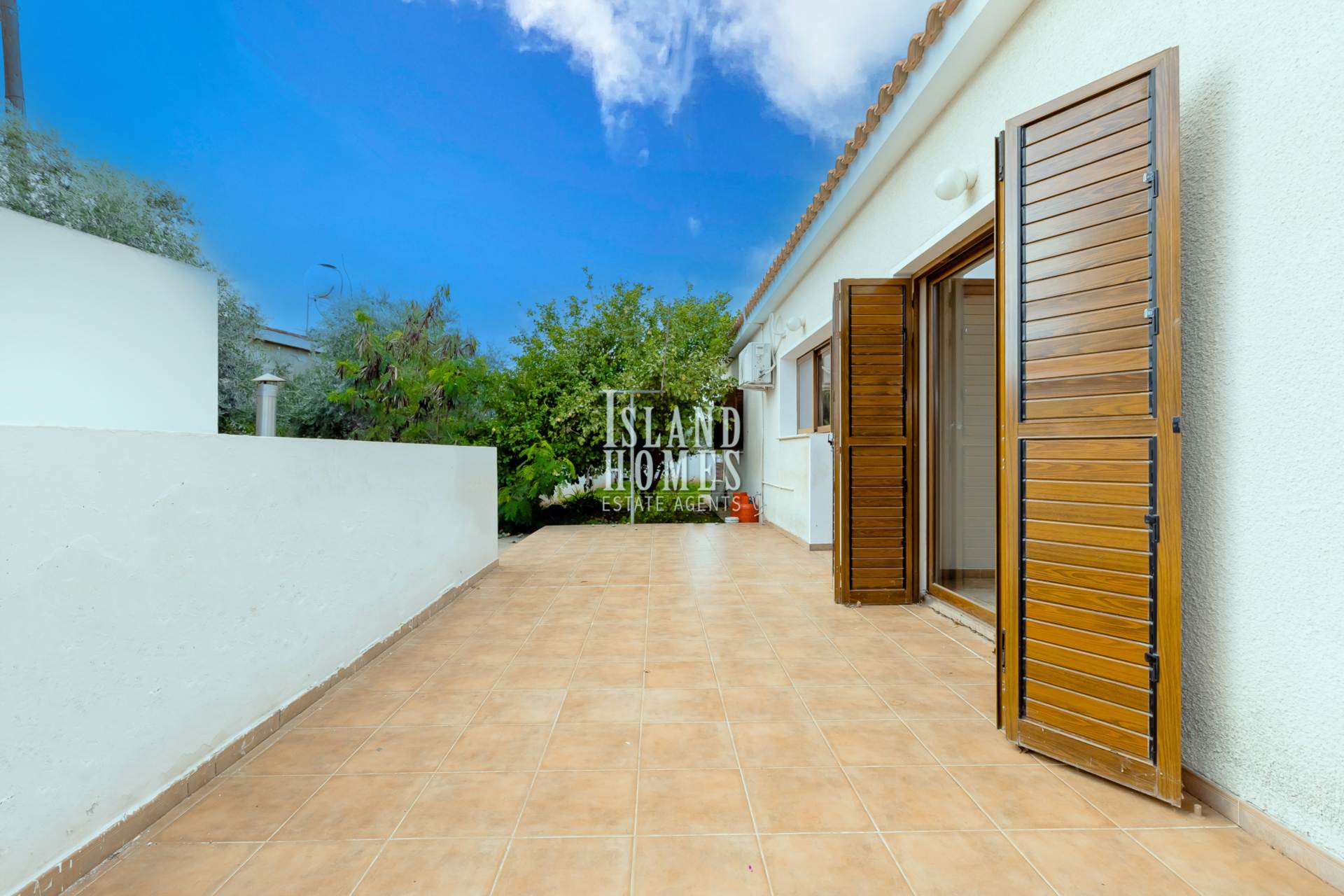 2 bedroom Bungalow in Deryneia, Famagusta, Cyprus – DeR193