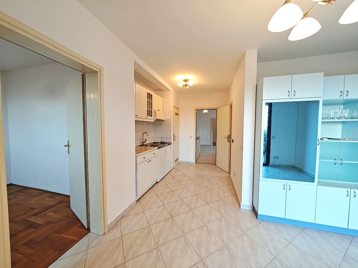 2 bedroom apartment in Malinska-Dubašnica, Croatia – 103575