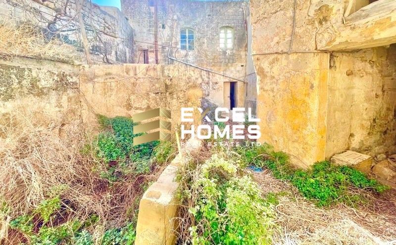 Character House in Naxxar, Malta – 65346
