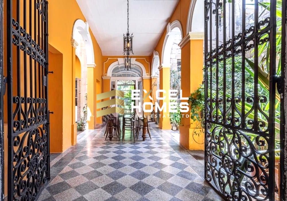 5 bedroom Palazzo in Birkirkara, Malta – 65320