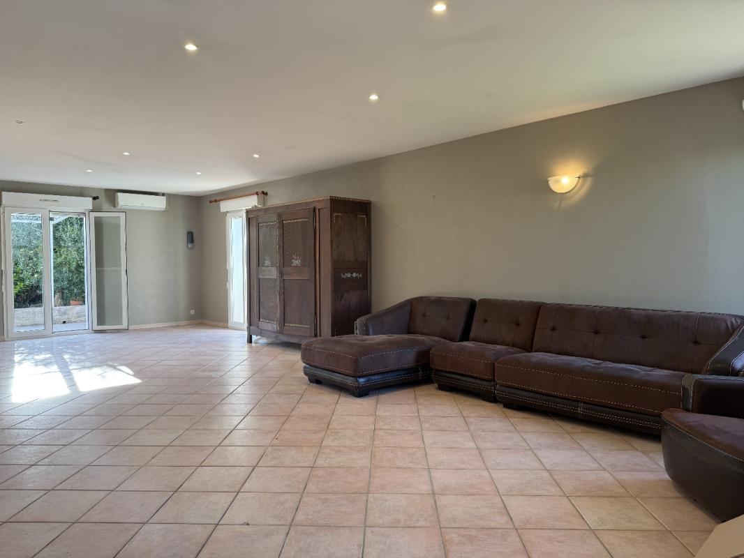 3 bedroom villa in Pezens, Aude, France – 1470DBF5D1CC41BC