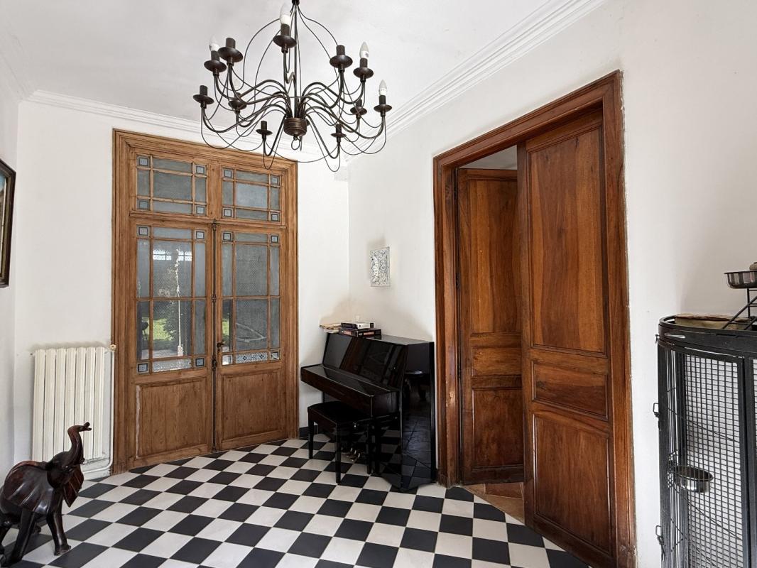 6 bedroom maison de maitre in Mas Saintes Puelles, Aude, France – B7F6B3F03D8D4743