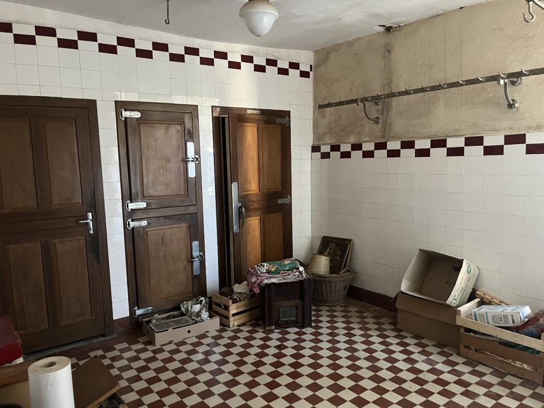 immeuble in Beaulieu Sur Dordogne, Corrèze, France – 1C3BEC508CCA446D