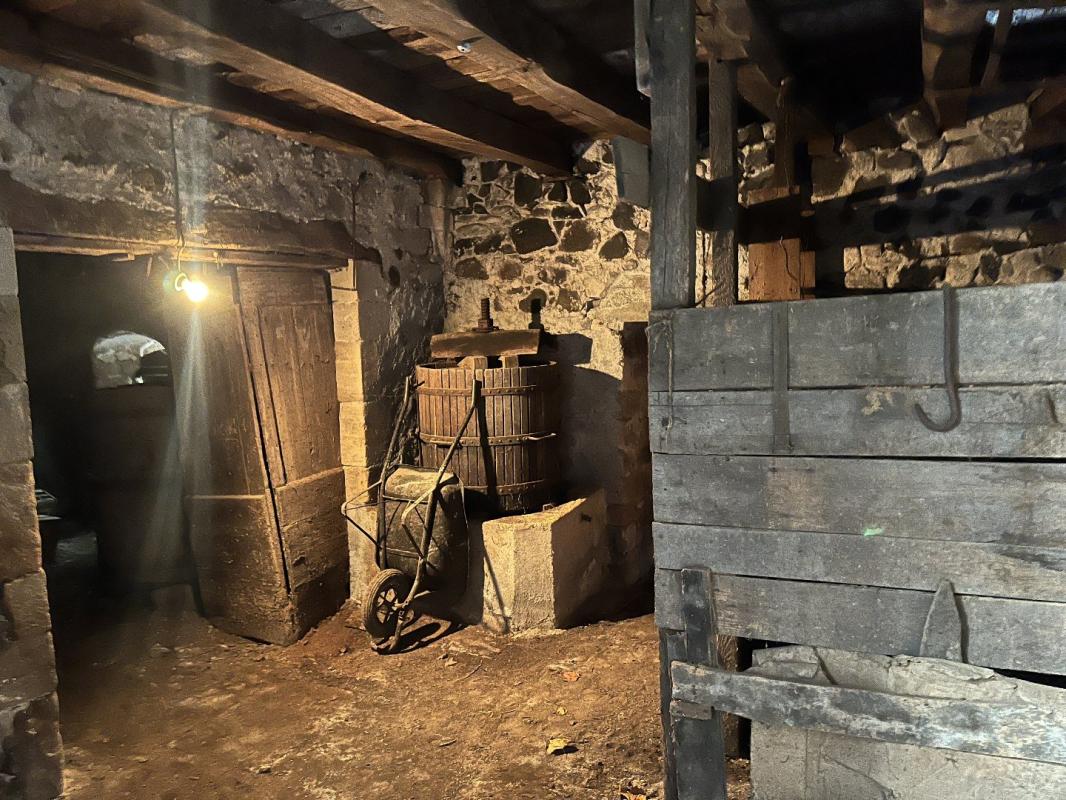 immeuble in Beaulieu Sur Dordogne, Corrèze, France – 1C3BEC508CCA446D