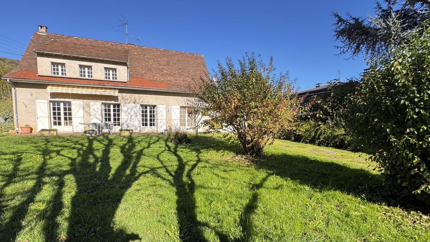 5 bedroom maison in Cajarc, Lot, France