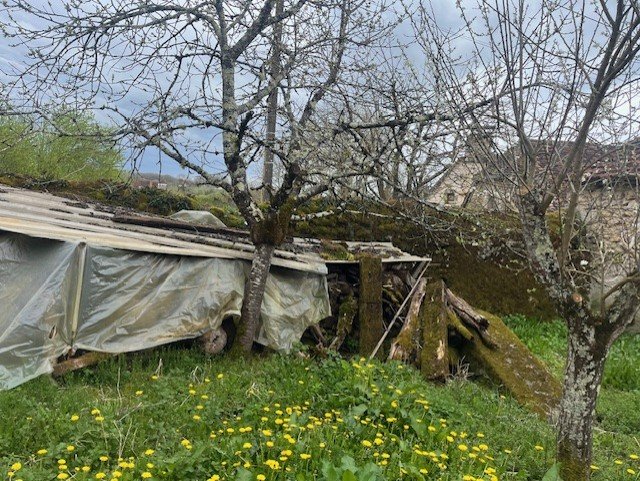 maison a renover in La Chapelle Aux Saints, Corrèze, France – 92AA9FBC99C24266