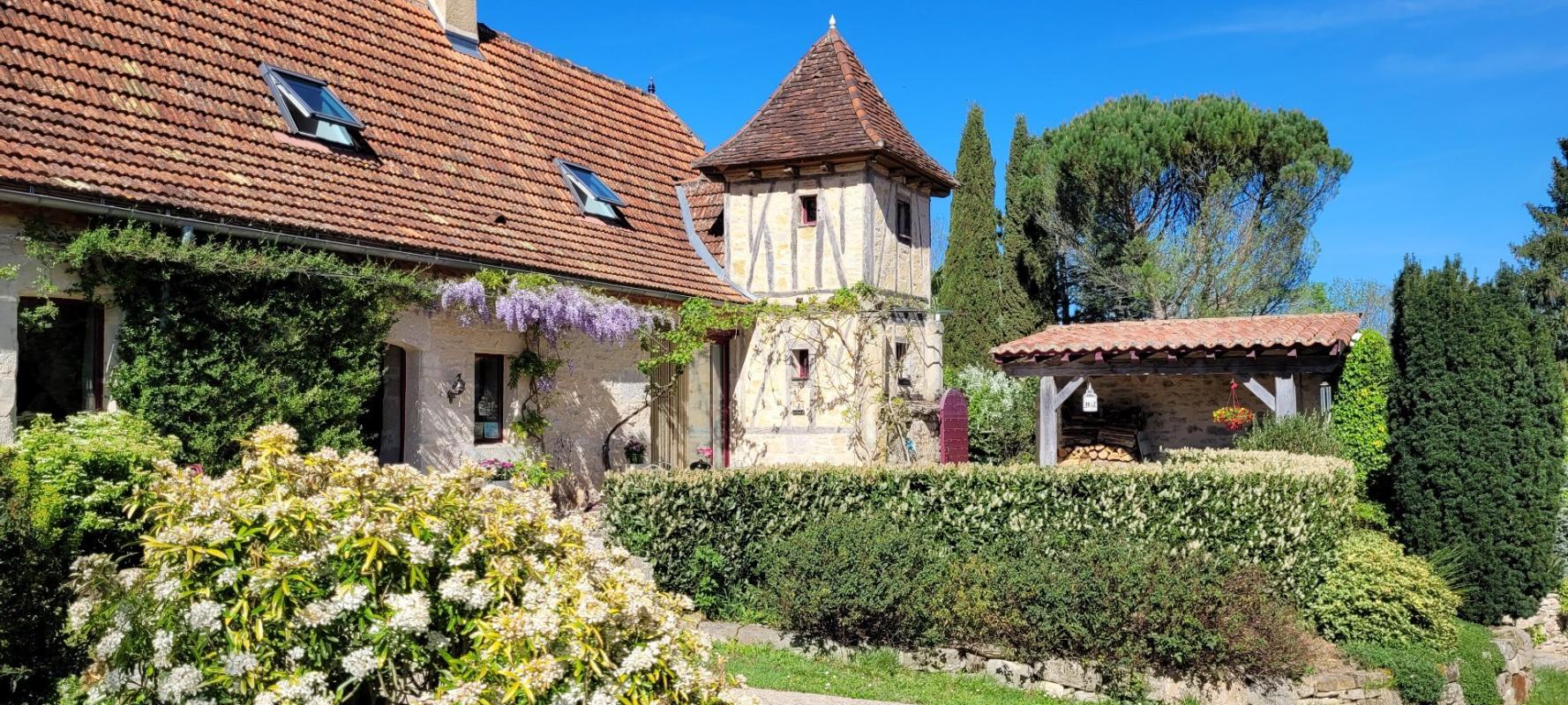 6 bedroom maison situee en campagne in Theminettes, Lot, France – 77A17C8DC19B4C75