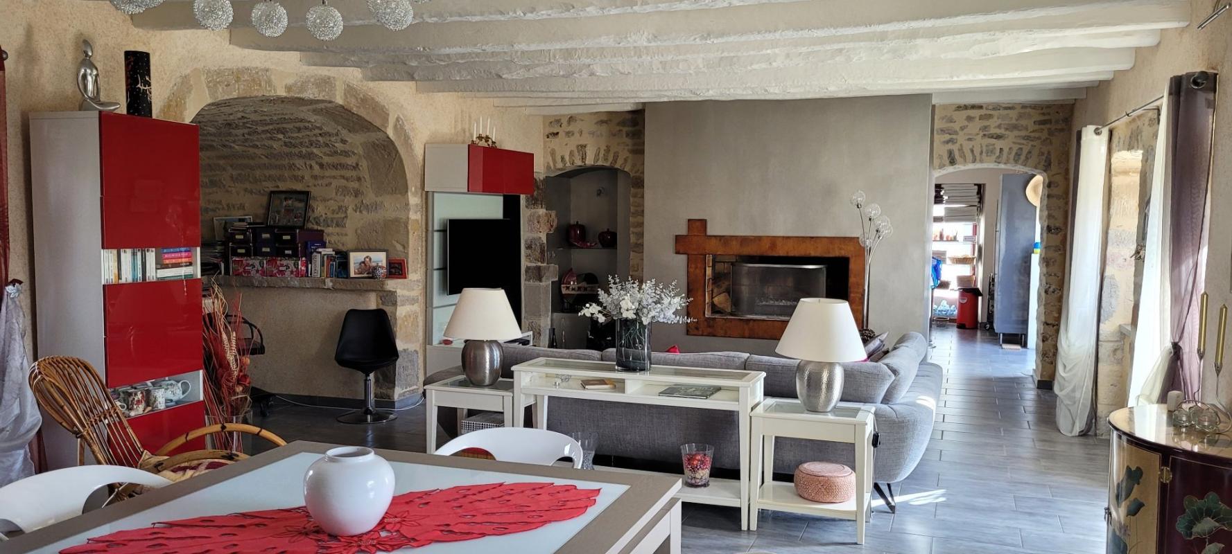 6 bedroom maison situee en campagne in Theminettes, Lot, France