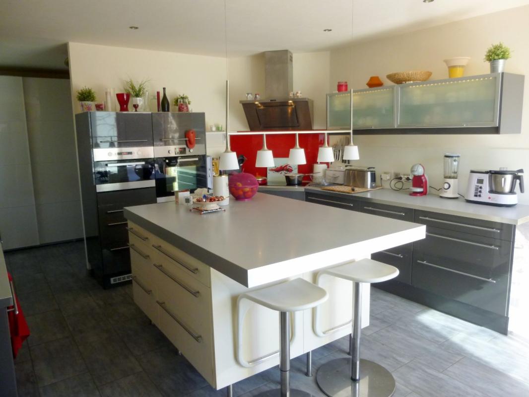 6 bedroom maison situee en campagne in Theminettes, Lot, France