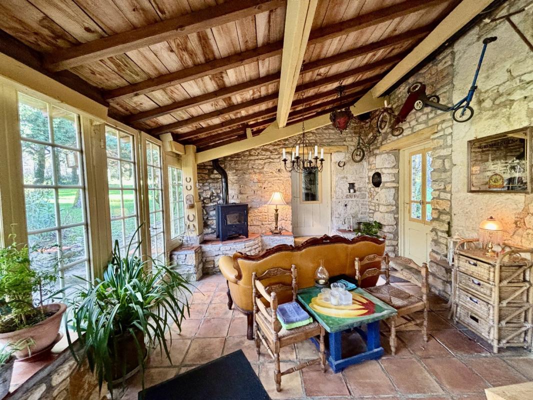 6 bedroom propriete in Saint Gourson, Charente, France
