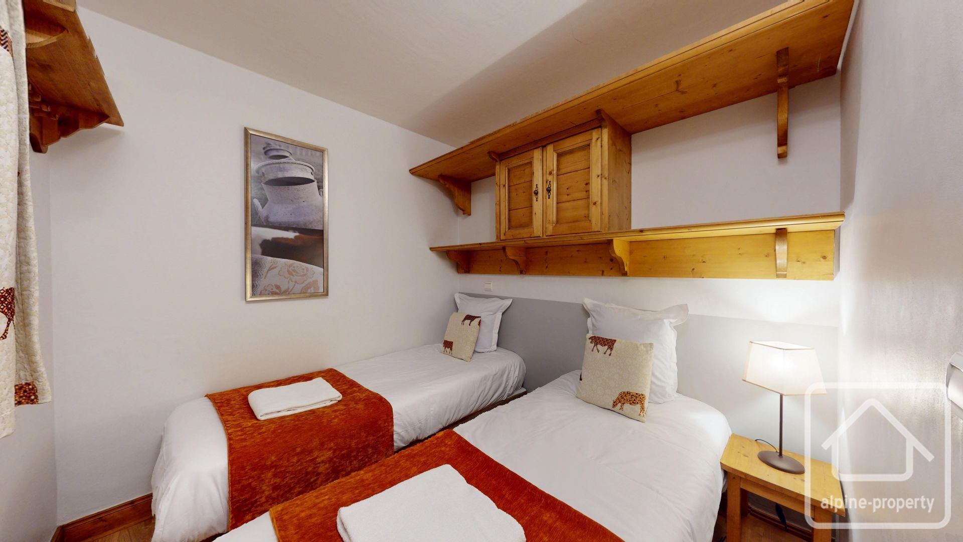 Furnished Apartment Under A Commercial Lease, With 2 Bedrooms, 2 Bathrooms, A Cellar, A Ski Locker, And A Parking Space. – ANCOLIELC