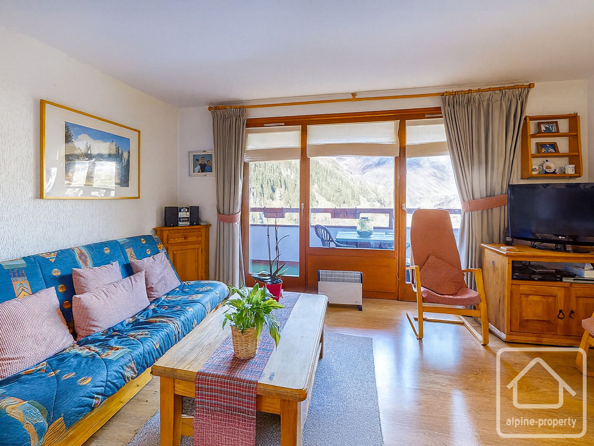 A 2 Bedroom Duplex With Mezzanine, Garage, Cave And Indoor Swimming Pool. – RIAMD1