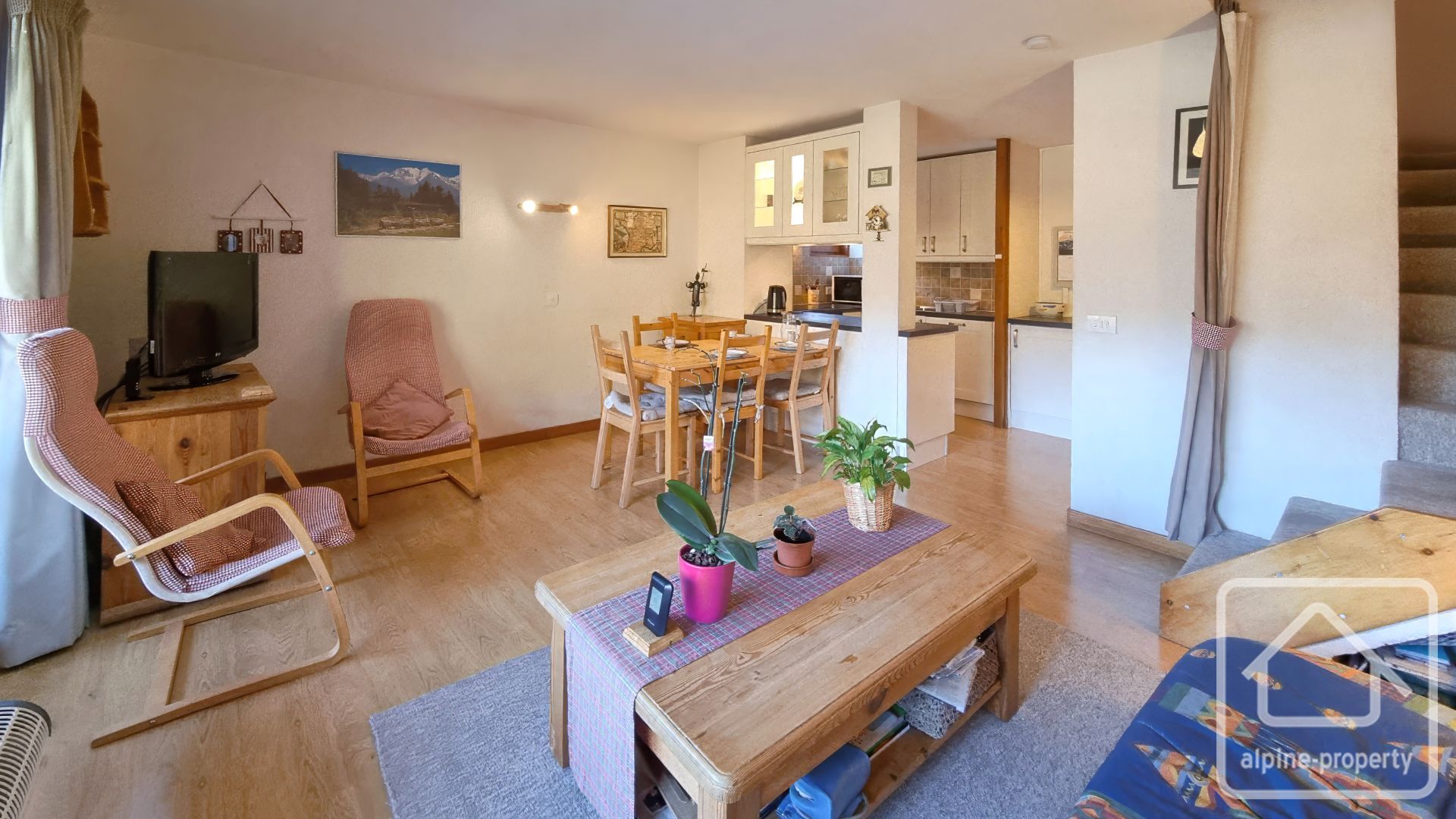 A 2 Bedroom Duplex With Mezzanine, Garage, Cave And Indoor Swimming Pool. – RIAMD1