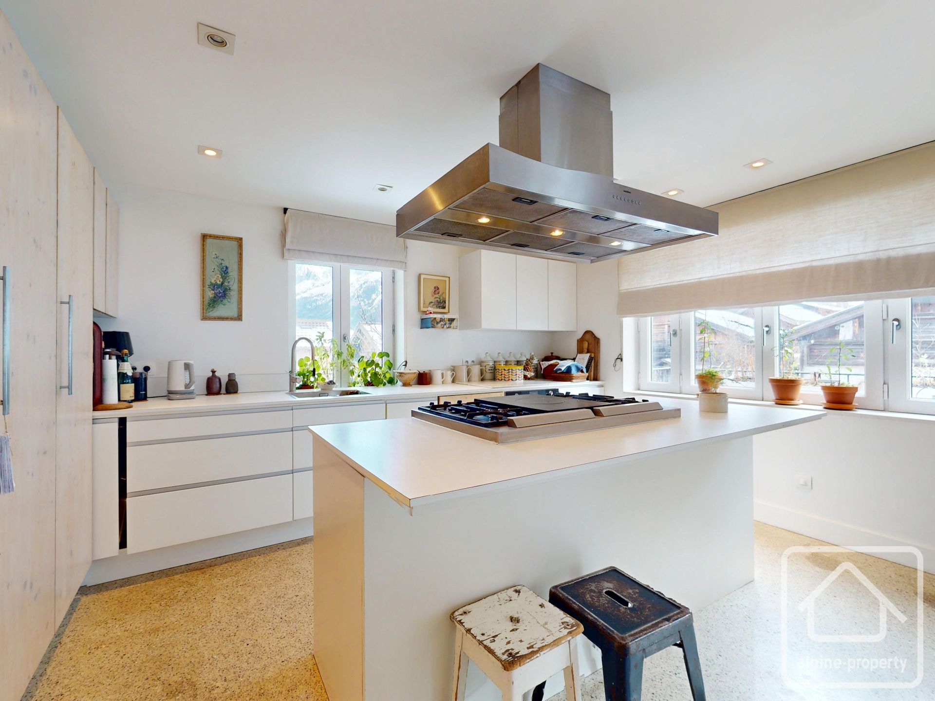 Stunning Duplex Apartment Close To Chamonix And Geneva With Mont Blanc Views, Storage, Garage & Private Parking – APPTDELACHAPELLE