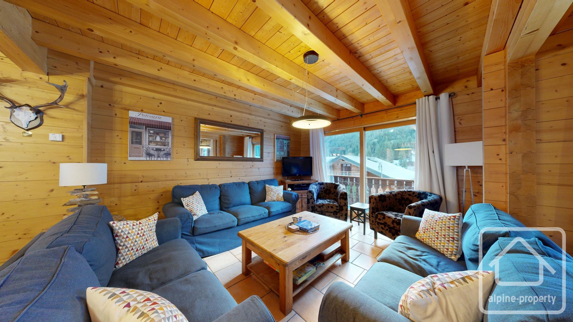 A Beautiful And Modern Semi Detached Chalet Within Easy Walking Distance Of The Main Chairlift. – PASCAL