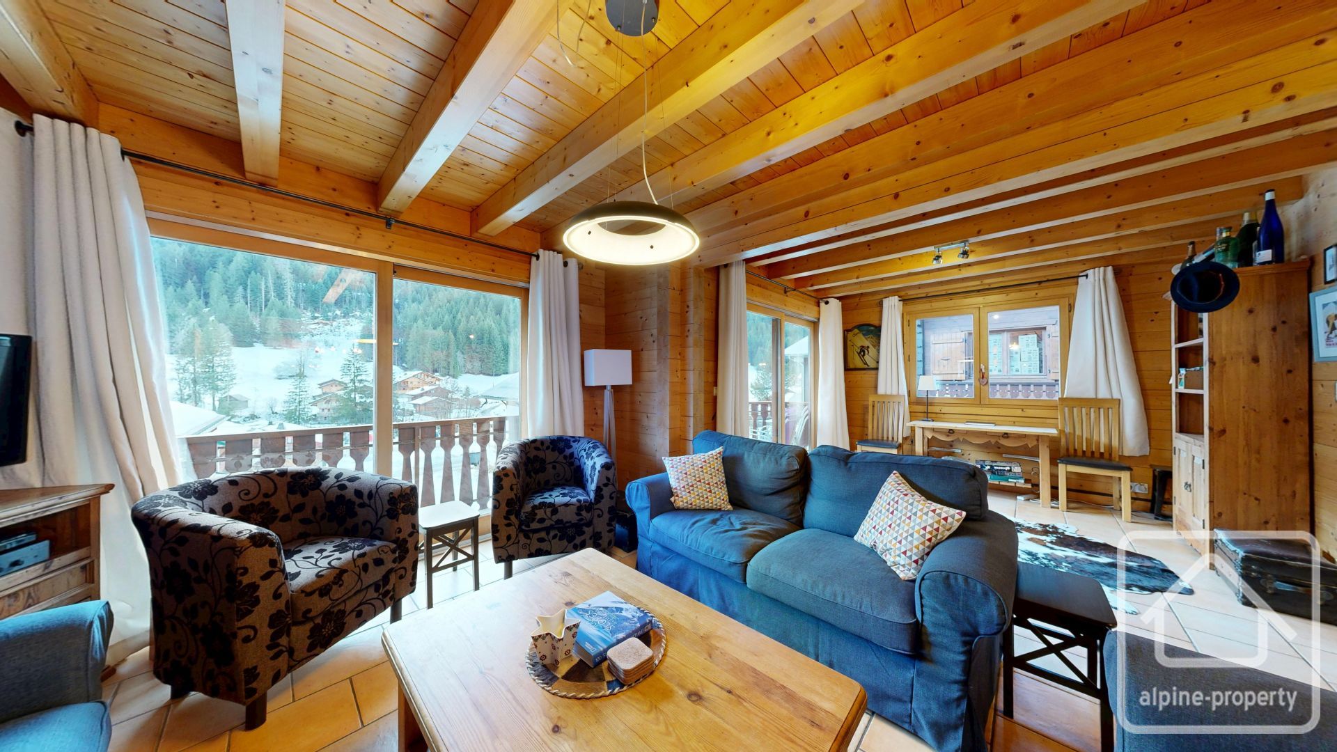 A Beautiful And Modern Semi Detached Chalet Within Easy Walking Distance Of The Main Chairlift. – PASCAL