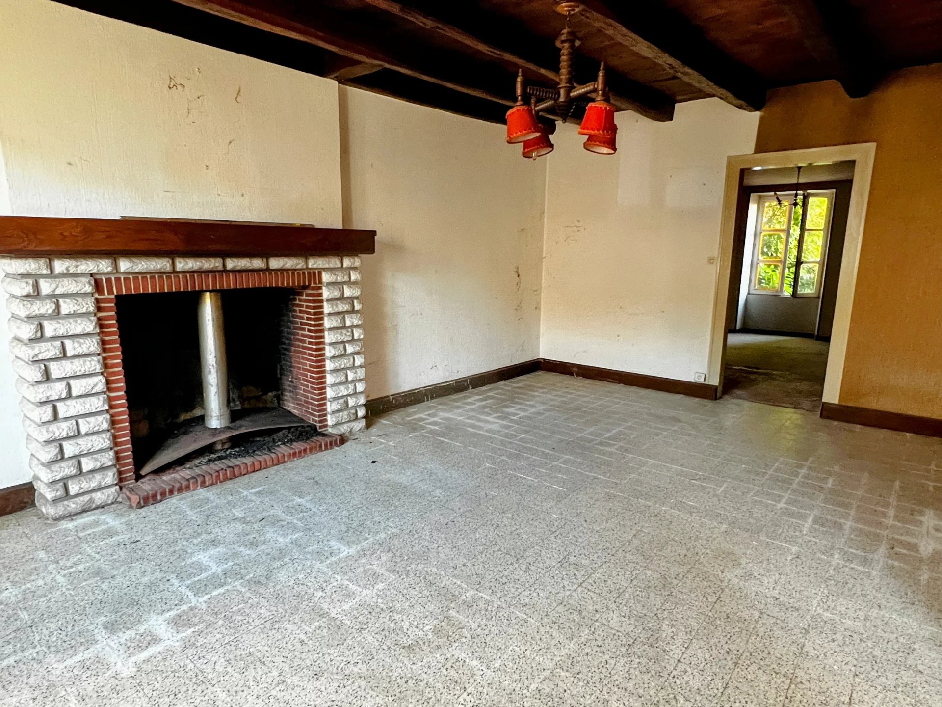 House to Renovate with Barn and Garden, Limousin – France – BVI81176