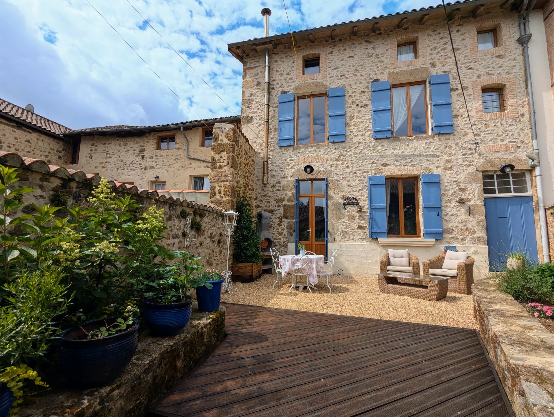 Fabulous and Stylish 4 Bedroom Townhouse Property, Limousin – France – BVI81419