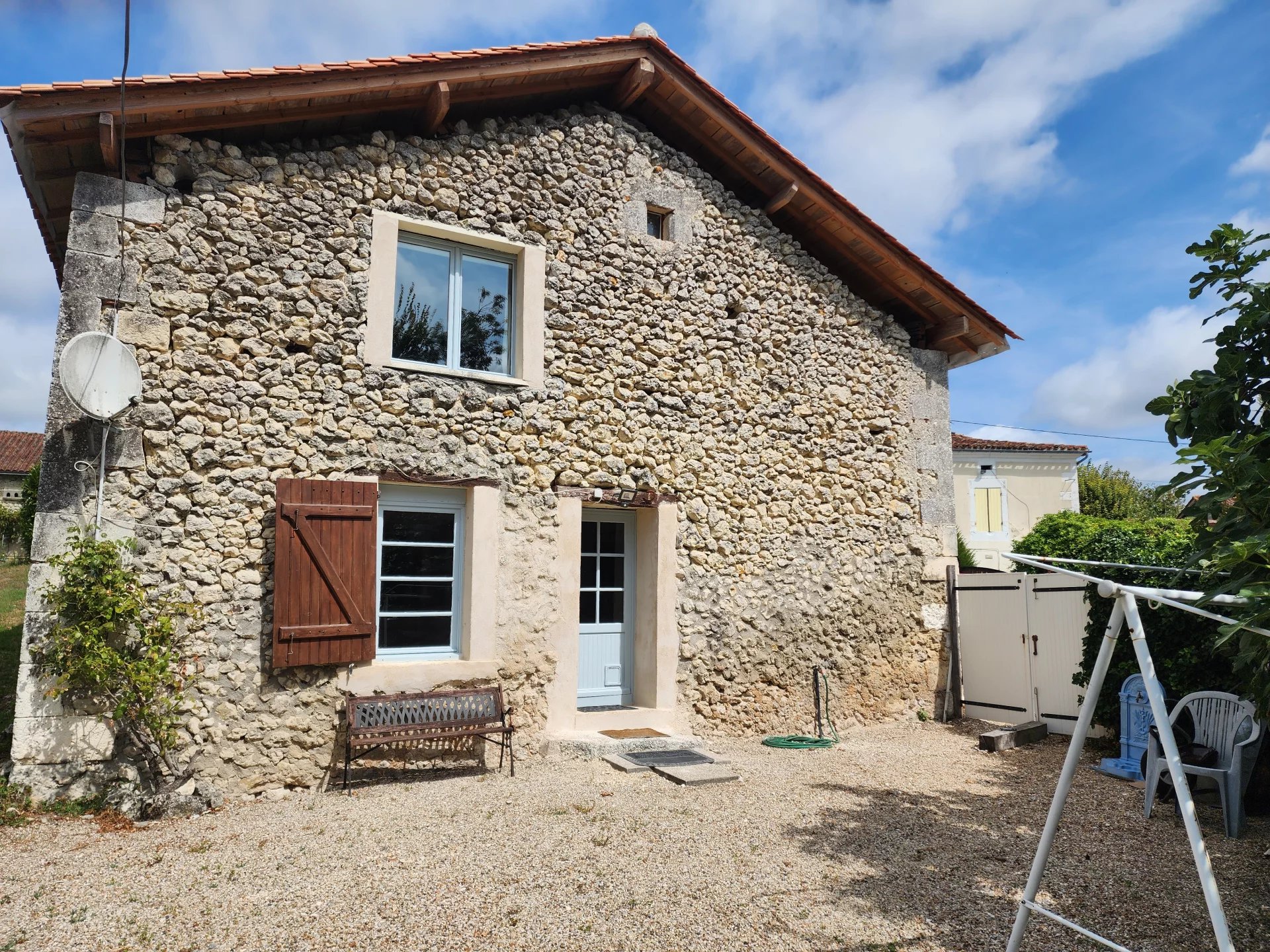Converted barn with scope for further conversion, Aquitaine – France – BVI72033