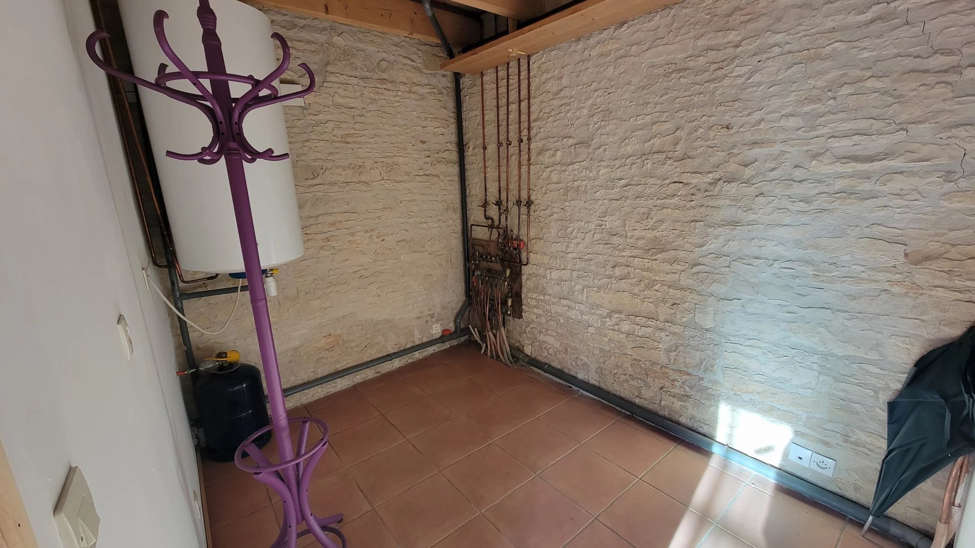 Renovated stone village house offering three bedrooms and a study with garden, Poitou-Charentes – France – BVI83650